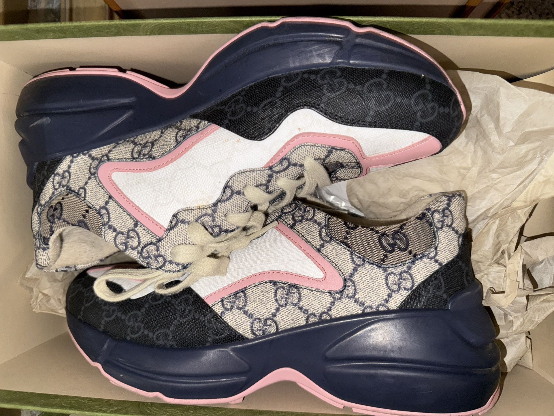 Gucci Python Size 39