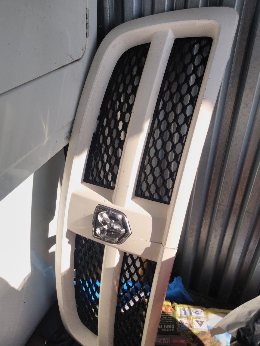 2012 Ram Grill