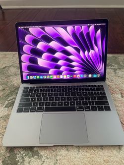 2019 MacBookAir 13 Retina display has i5 with 8GB RAM and 256GB storage  battery 🔋 normal  charger including