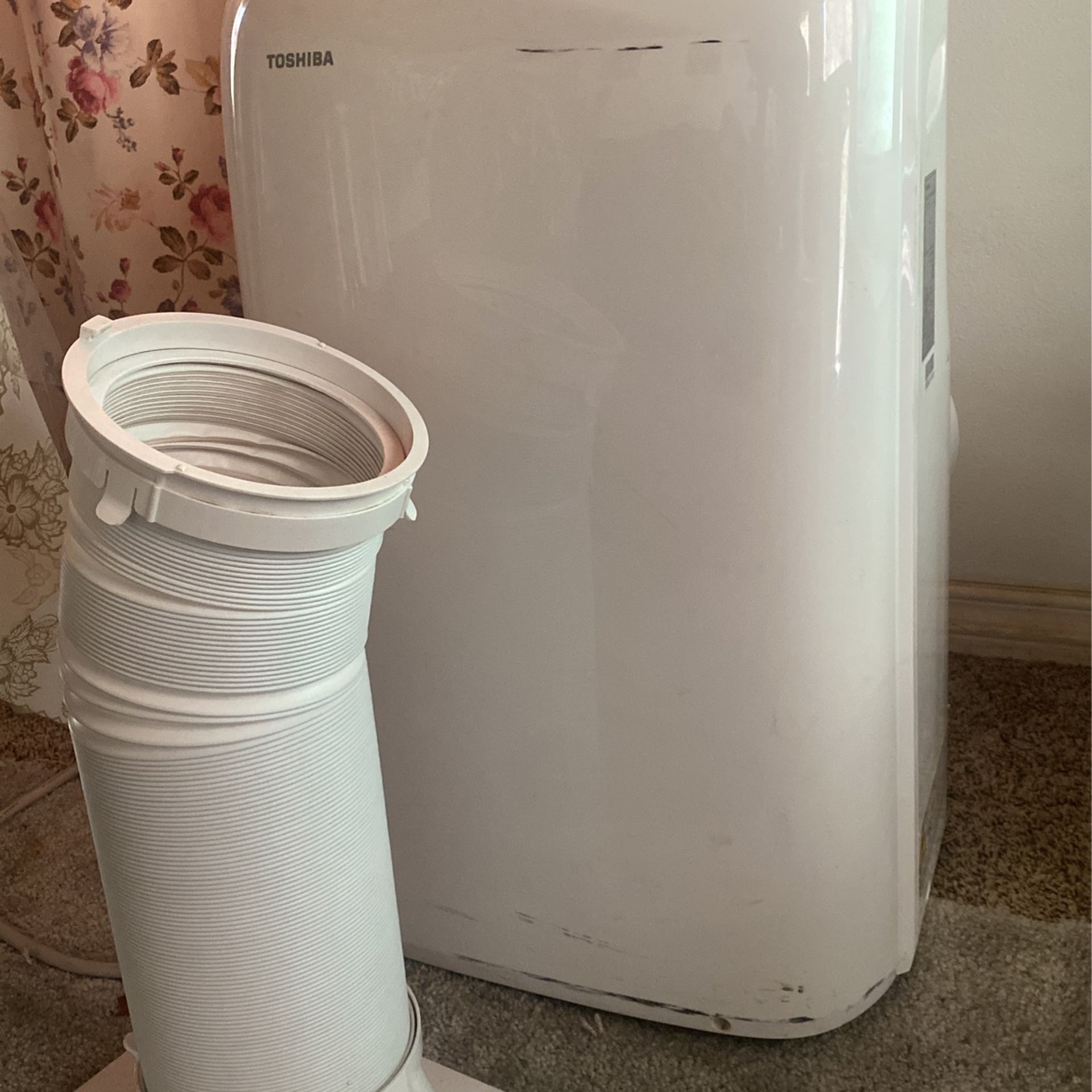 Toshiba 8000 BTU 115 Volt Portable Air Conditioner