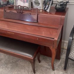      YAMAHA Piano 