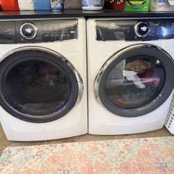 Electric Washer And Dryer Set - Electrolux