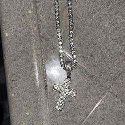 Silver And Solid Diamond Chain