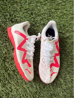 PUMA Future Play Indoor Soccer Size 2Y