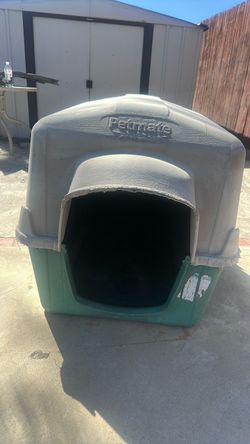 Dog house