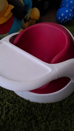 Mama's and papas baby chair