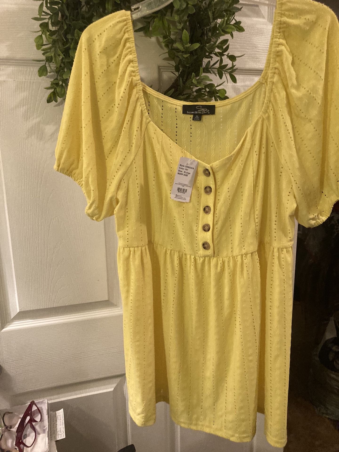 Short Puff Balooon Sleeve Henley Tunic