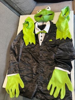 Kermit the frog adult costume used size