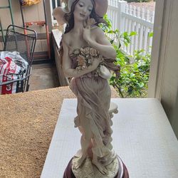 Giuseppe Armani Statue "Daisy Girl"