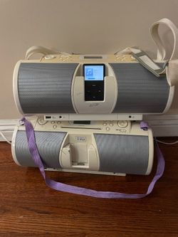 Ilive iPod speaker radio.