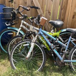 3 Bikes 