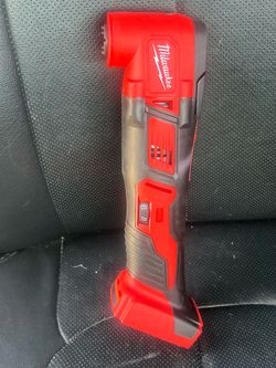 Milwaukee m18 multitool