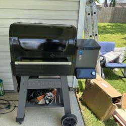 Pellet Smoker