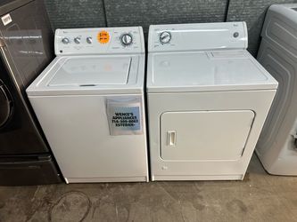 Whirlpool set washer and gas dryer