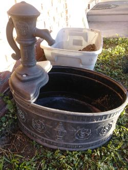 Water feature or planter