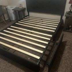 Queen Bed Frame With 4 Drawers 