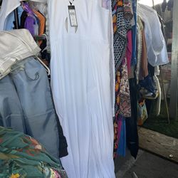 BEAUTIFUL WHITE DRESS BRAND NEW SIZE 12