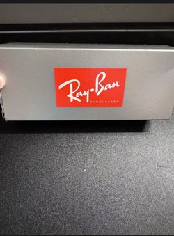 Ray-Ban Sunglasses in Box