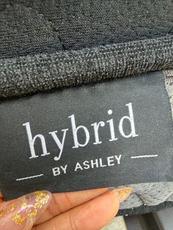 Ashley Hybrid Queen Mattress – Clean & Comfortable