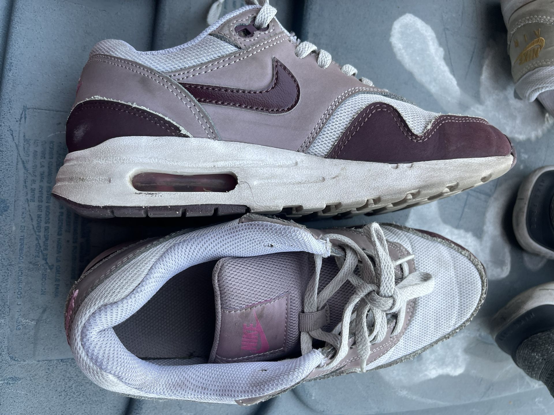 Nike Shoes 
