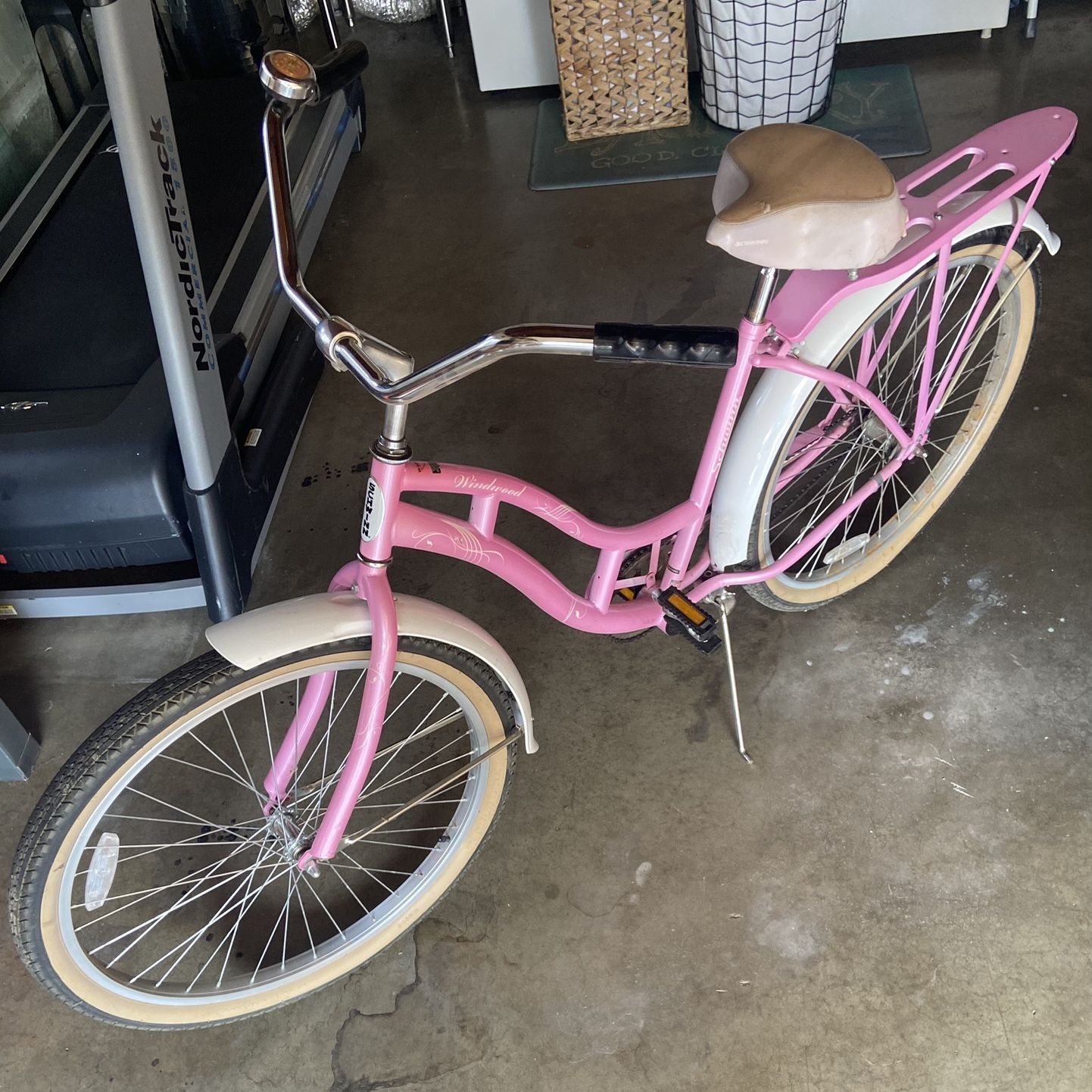 Vintage Pink Schwinn Bike Retro Pink Schwinn Windwood Women's 26