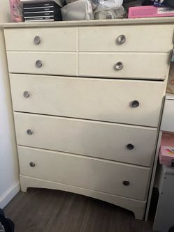 4-Drawer White Dresser with Silver Hardware