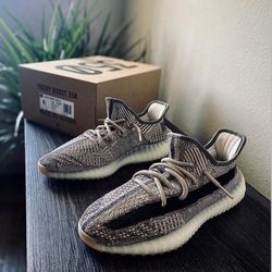 Yeezy Zyon Size 9