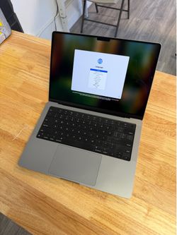 Apple MacBook Pro 14” M1 Max
