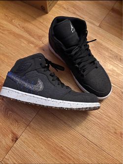 Air Jordan 1 Mid Sneakers size 8