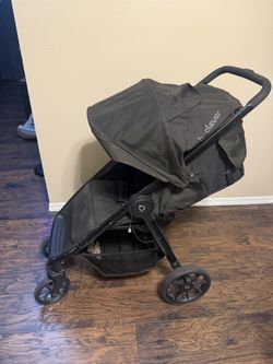 Britax Stroller Easy Fold Up Great Condition