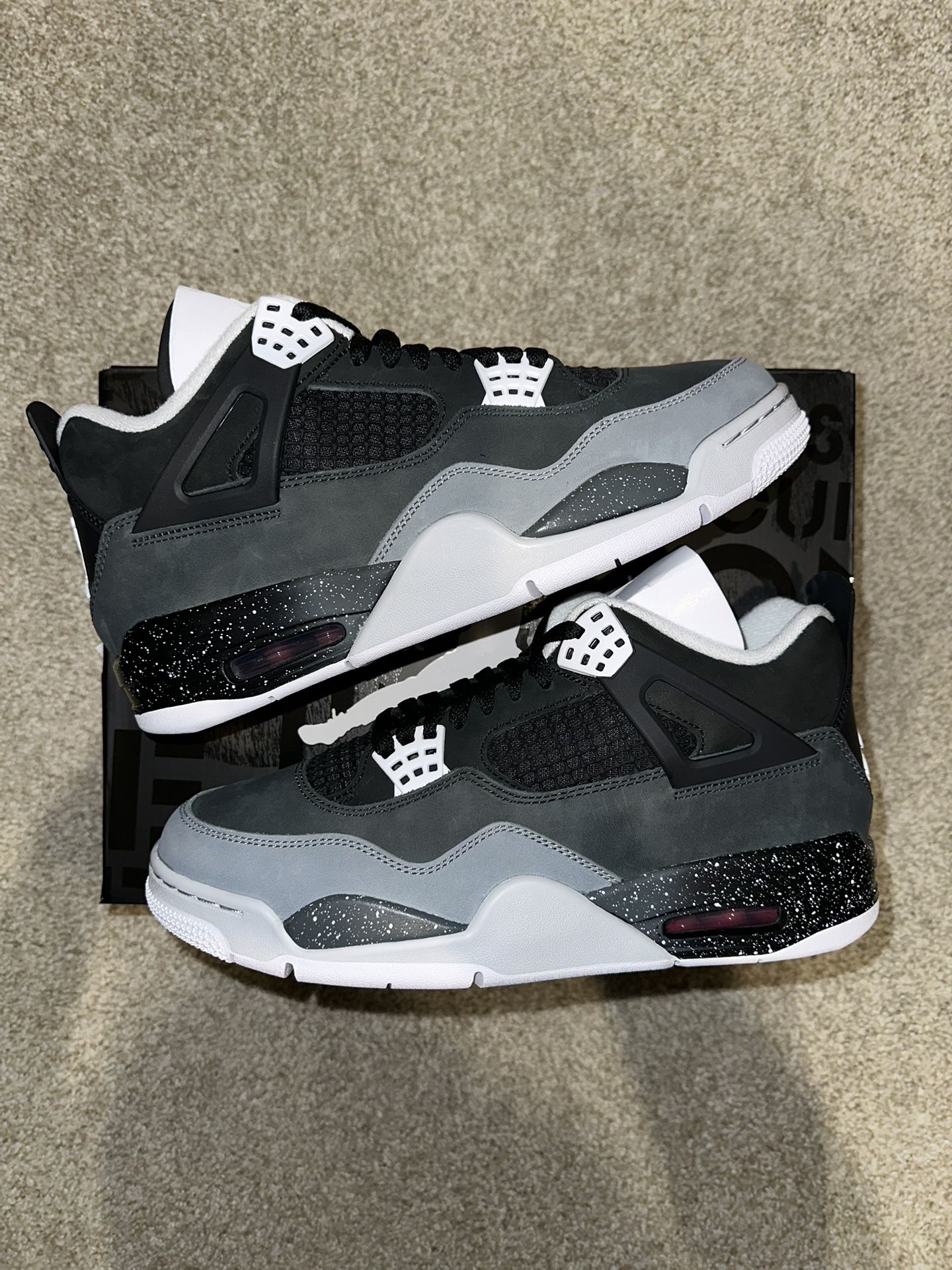 Air Jordan 4 Retro ‘Fear’ 2024