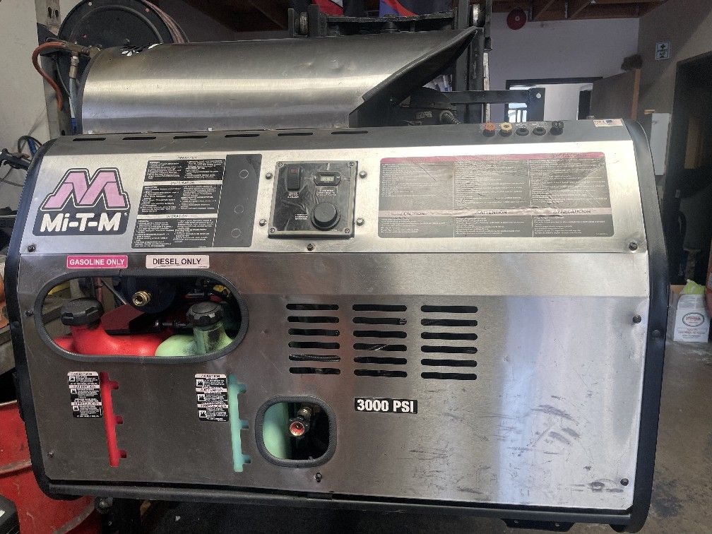 Mi-T-M Hot Water Pressure Washer