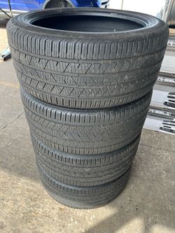 285/40/22” CONTINENTAL, Like New