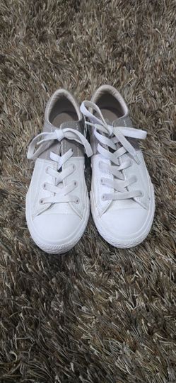 Boys 2 Toned Low Converse shoes