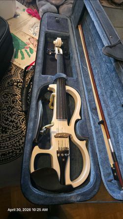 Cecilio Violin with sharper image amp