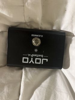 Guitar amp latching footswitch