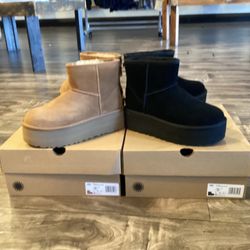 Uggs Big Kids Mini Classic Platform Size 13 Through Six