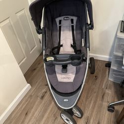 Chicco Viaro Quick-Fold Stroller