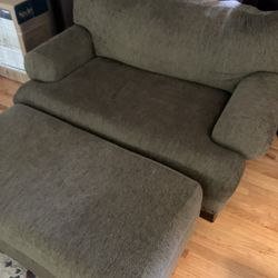 Loveseat With Ottoman