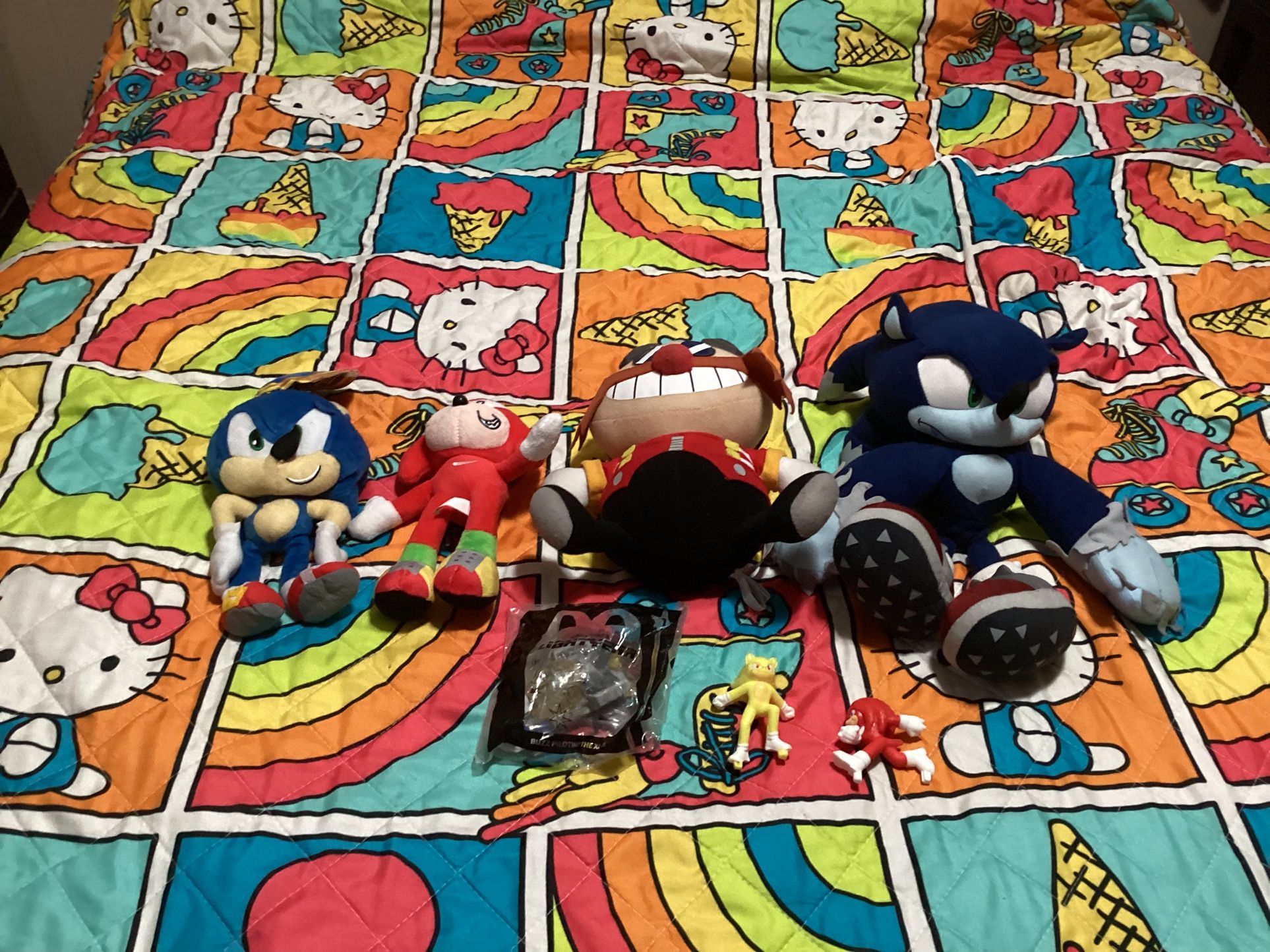 Sonic The Hedgehog And Friends Lot Of 7 Plushies And Toys