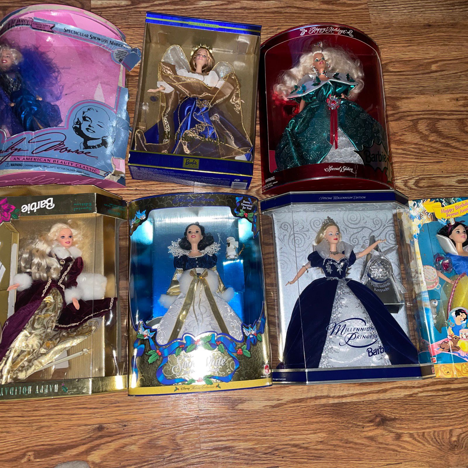 Vintage Holiday Collector Barbies 1(contact info removed) Lot