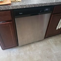 Whirlpool Dishwasher 