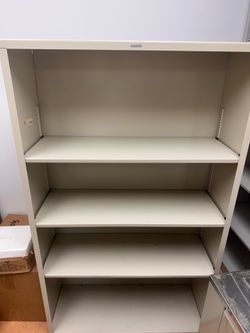 Short Hon Metal Shelves