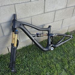 Small Carbon Ibis Ripley frame with 140 mm fox factory fit 4 fork