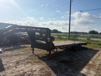 2022 gooseneck trailer 24 foot nine CDL