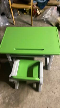 Toddlers picnic table $20