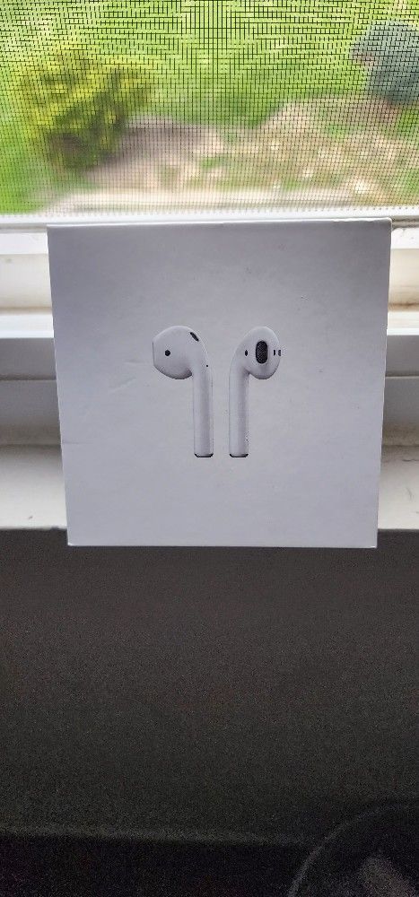 AirPods