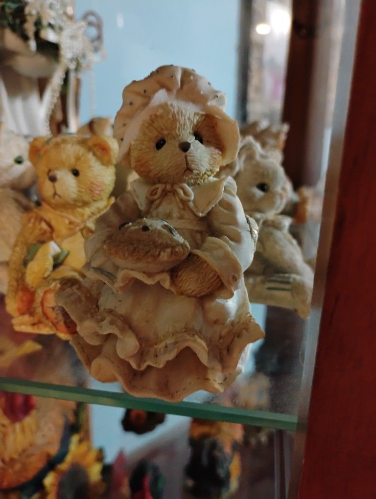 Cherished Teddies Registered Collectible