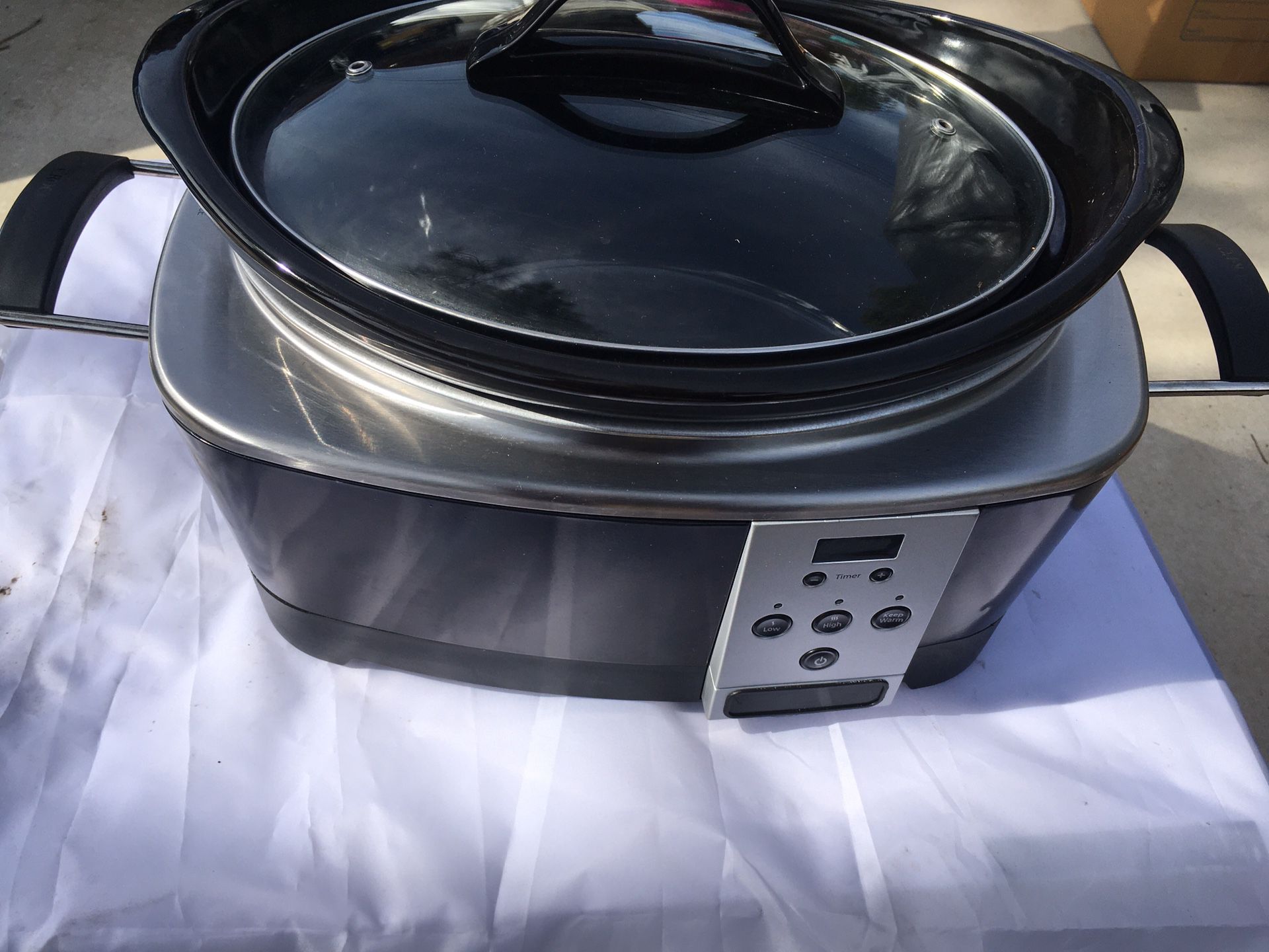 Crock pot Slow cooker in a great working condition SCCPQc600B