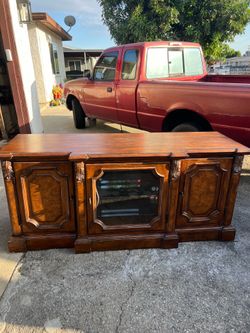 Solid Wood TV Stand / Media Console – Glass Shelves & Storage